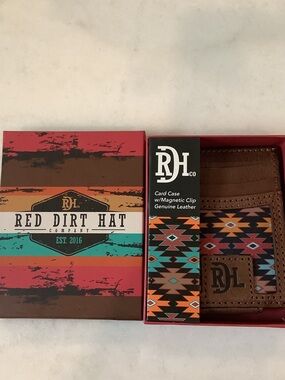Red Dirt Hat Brown Leather Card Case with Magnetic Clip, Brand New